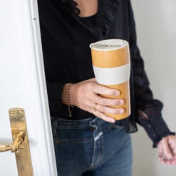 Koziol Thermosbeker Aroma To Go Creme 700 Ml 6 Koziol Thermosbeker Aroma To Go Creme 700 Ml -Keuken Do Verkoop 7243 aroma to go xl 700 1 os