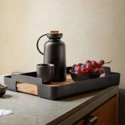 Eva Solo Thermoskan Silhouette Zwart 1 Liter -Keuken Do Verkoop Eva Solo Nordic Kitchen Serviertablett rechteckig Eiche schwarz Situation