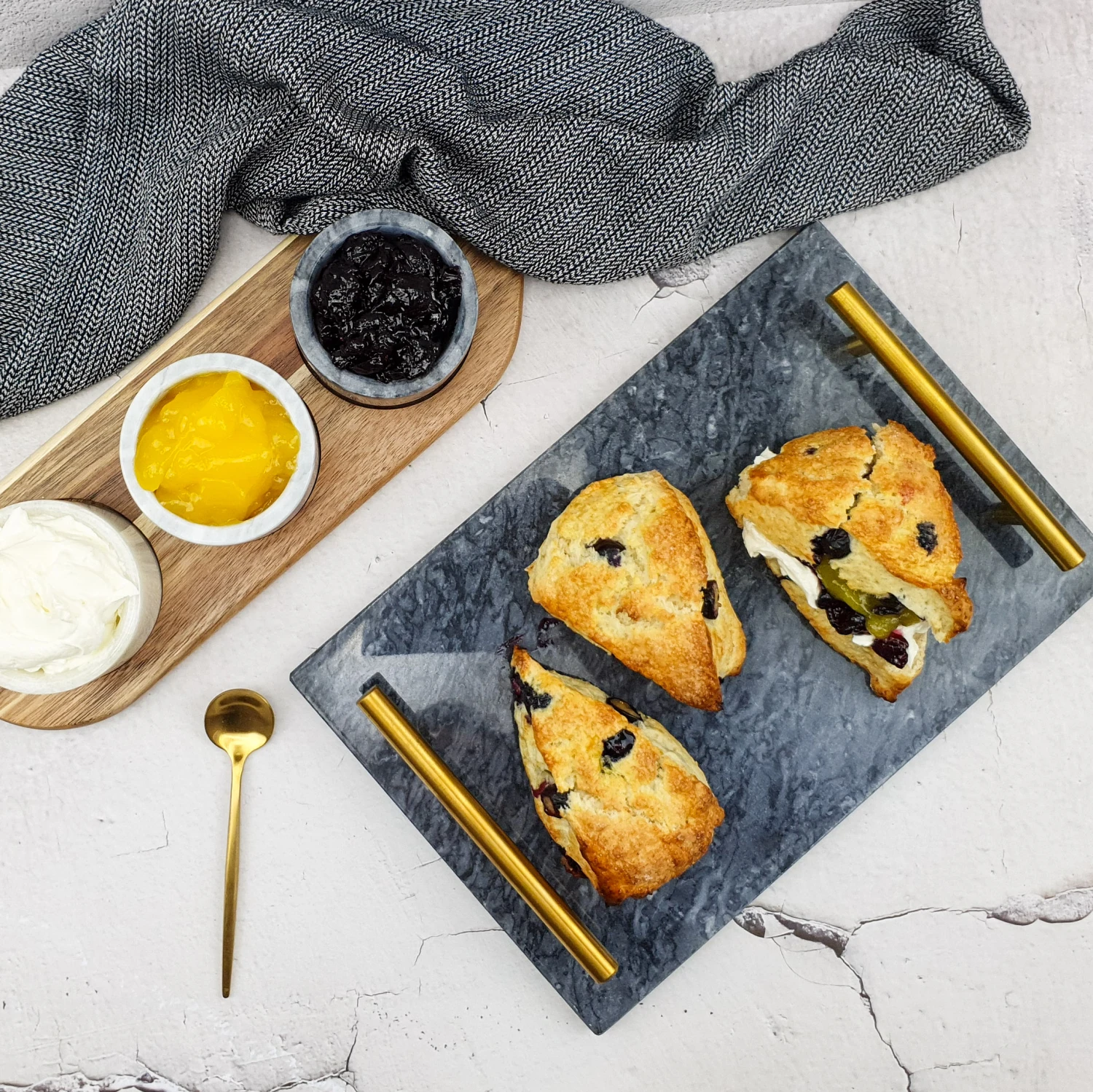 Jay Hill Dienblad - Met Handvatten - Marmer - Grijs - 30 X 20 Cm 5 Jay Hill Dienblad - Met Handvatten - Marmer - Grijs - 30 X 20 Cm - Afbeelding 5