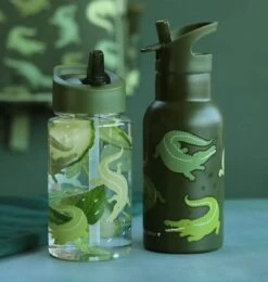 A Little Lovely Company Drinkfles / Waterfles - Krokodillen -Keuken Do Verkoop dbcrgr63 lr 5 drink bottle crocodiles 1