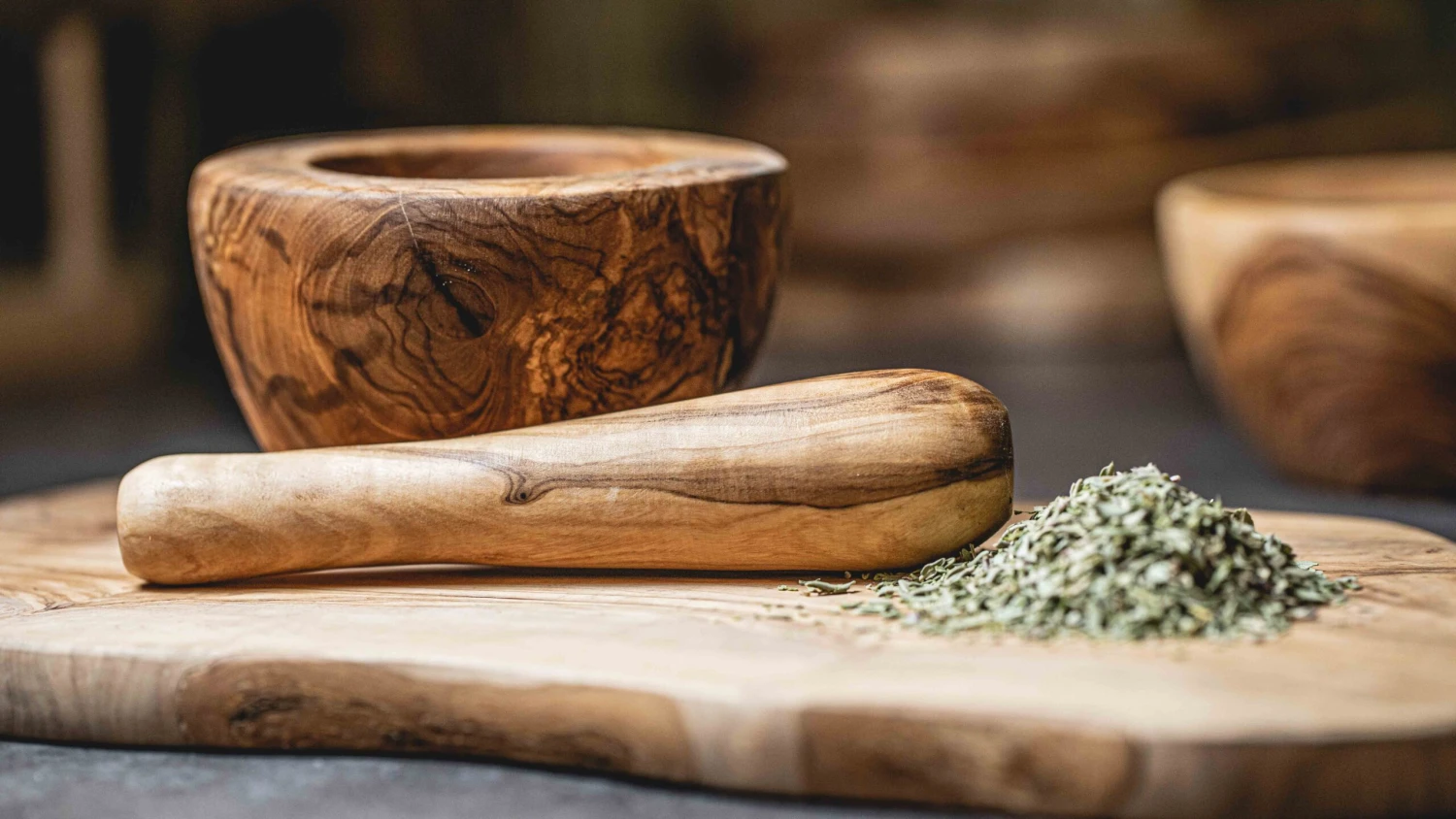 Jay Hill Serveerplank Met Handgreep Tunea - Olijfhout - 36 X 15 Cm 4 Jay Hill Serveerplank Met Handgreep Tunea - Olijfhout - 36 X 15 Cm - Afbeelding 4